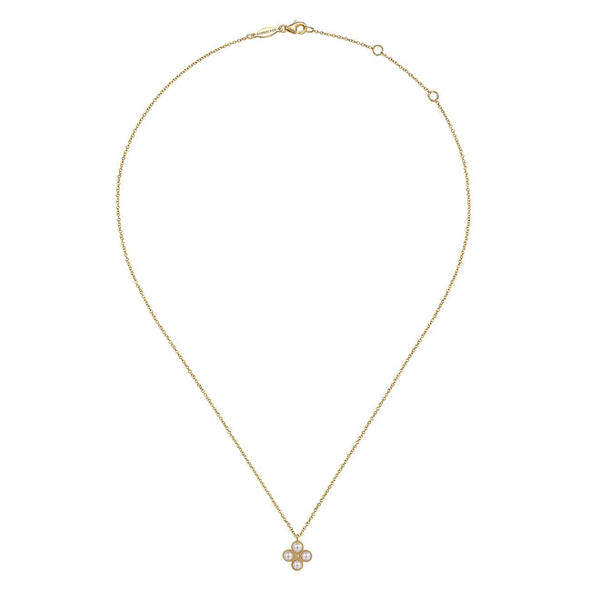 14K Yellow Gold Pearl Clover Pendant Necklace