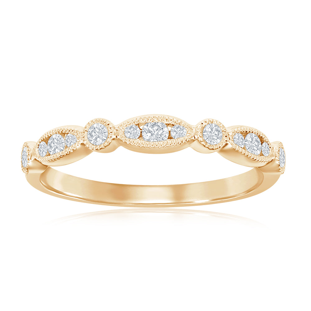 14K Yellow Gold Scalloped Diamond Band