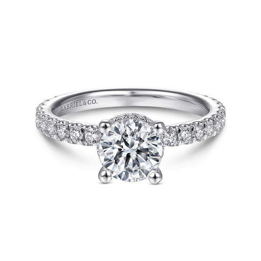 18K White Gold Diamond Engagement Ring