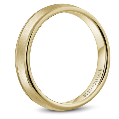 4.50mm Bleu Royale Wedding Band in Yellow Gold