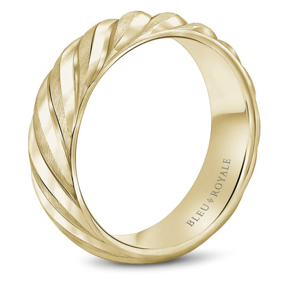 7.00mm Bleu Royale Wedding Band in Yellow Gold