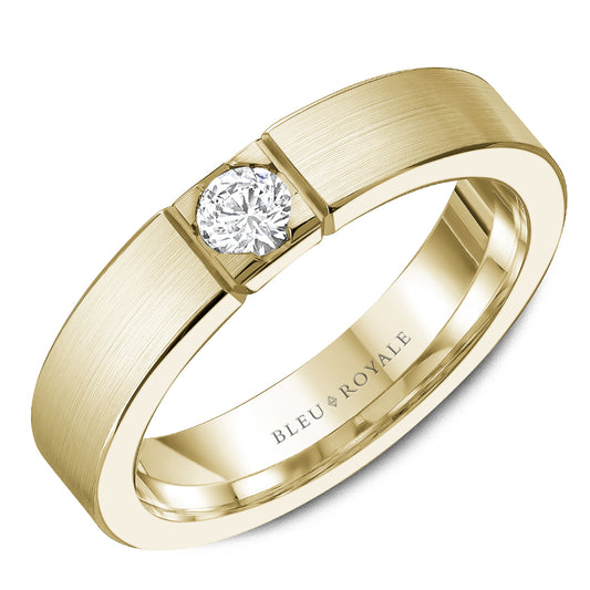 5.00mm Bleu Royale Wedding Band in Yellow Gold With 1 RD, TCW 0.25ct