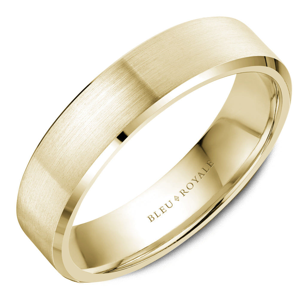5.50mm Bleu Royale Wedding Band in Yellow Gold