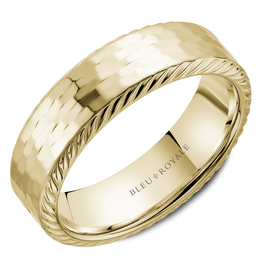 6.50mm Bleu Royale Wedding Band in Yellow Gold