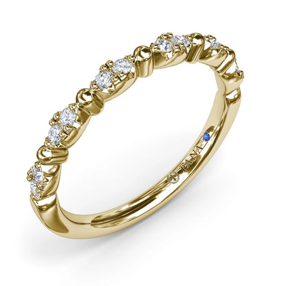 Floating Shared Prong  Band